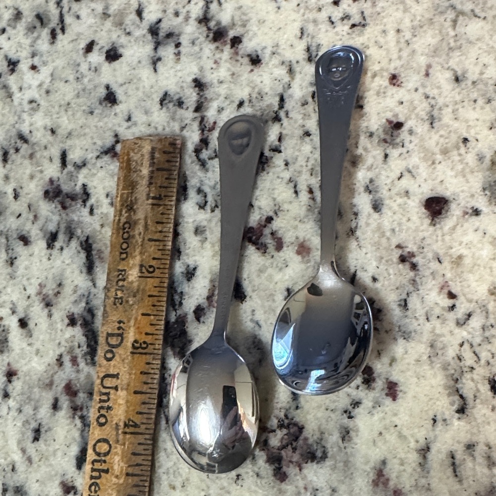 Vintage Oneida Gerber Spoons Set